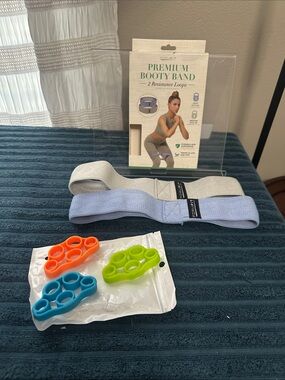 Premium Booty Band Set in with Resistance Loops and 3 hand exercisers NWT